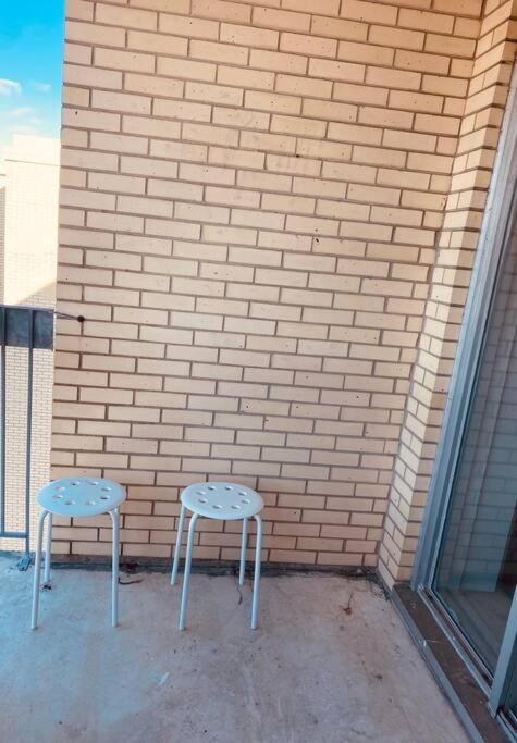 Апартаменты Entire Loft - Elevator - Balcony - Free P - 10M Downtown Квебек Экстерьер фото